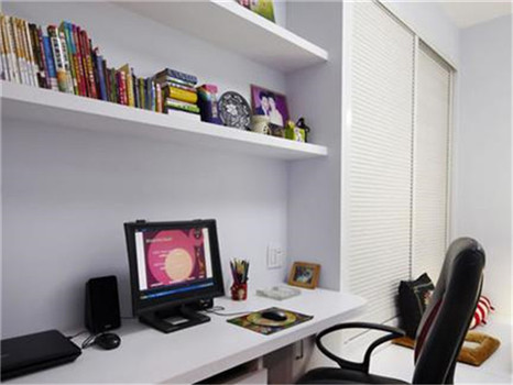 您家有小小的書房嗎？是怎么樣的呢？